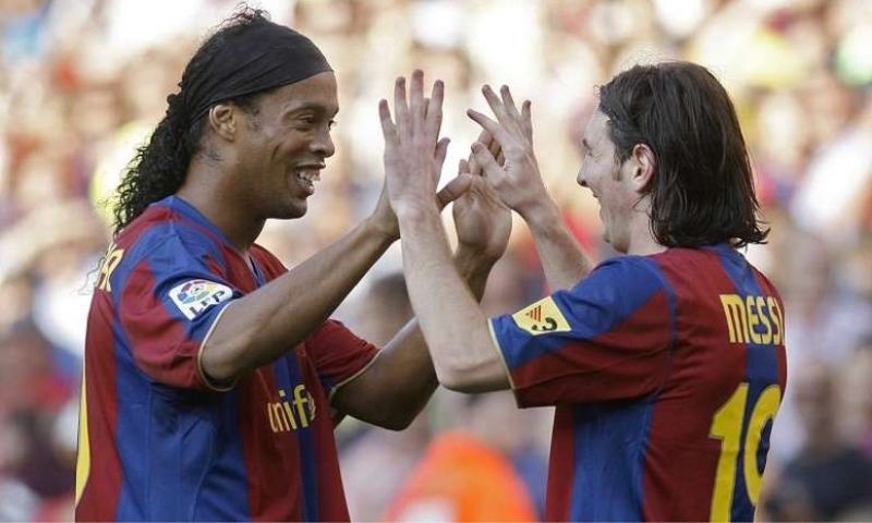 Giới thiệu về Ronaldinho và Messi