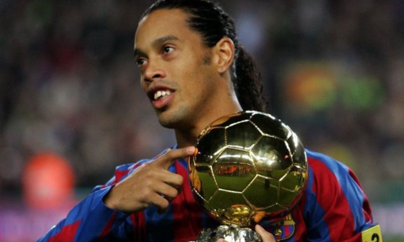 Ronaldinho hiện tại ra sao?