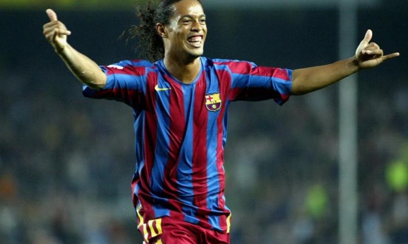 Ronaldinho là người nước nào?